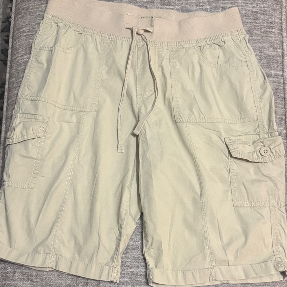 Earl Jeans Ladies Cargo Drawstring Shorts in Light Tan